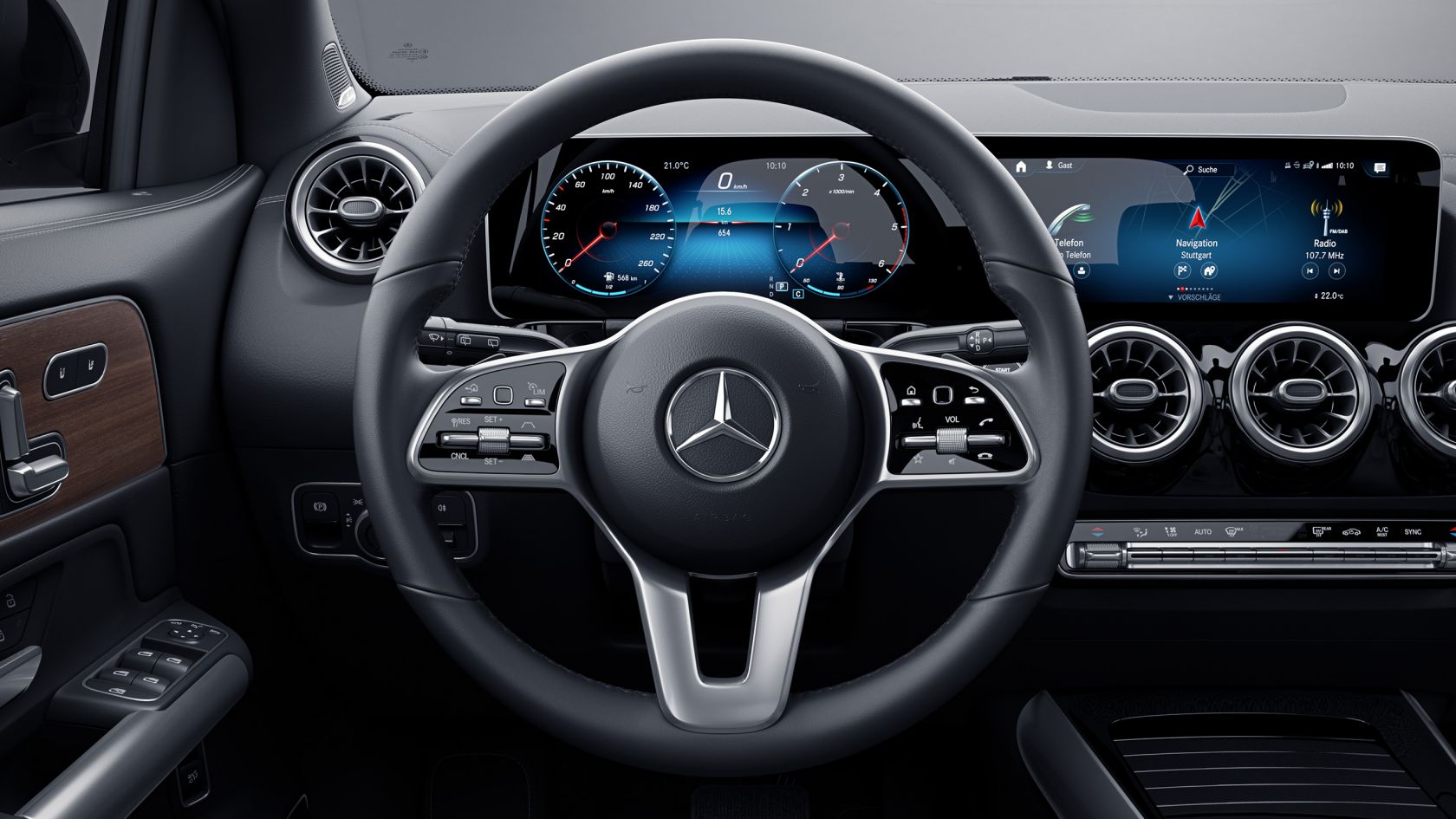 На иллюстрации изображено мультифункциональное рулевое колесо с подогревом в новом Mercedes-Benz GLA.