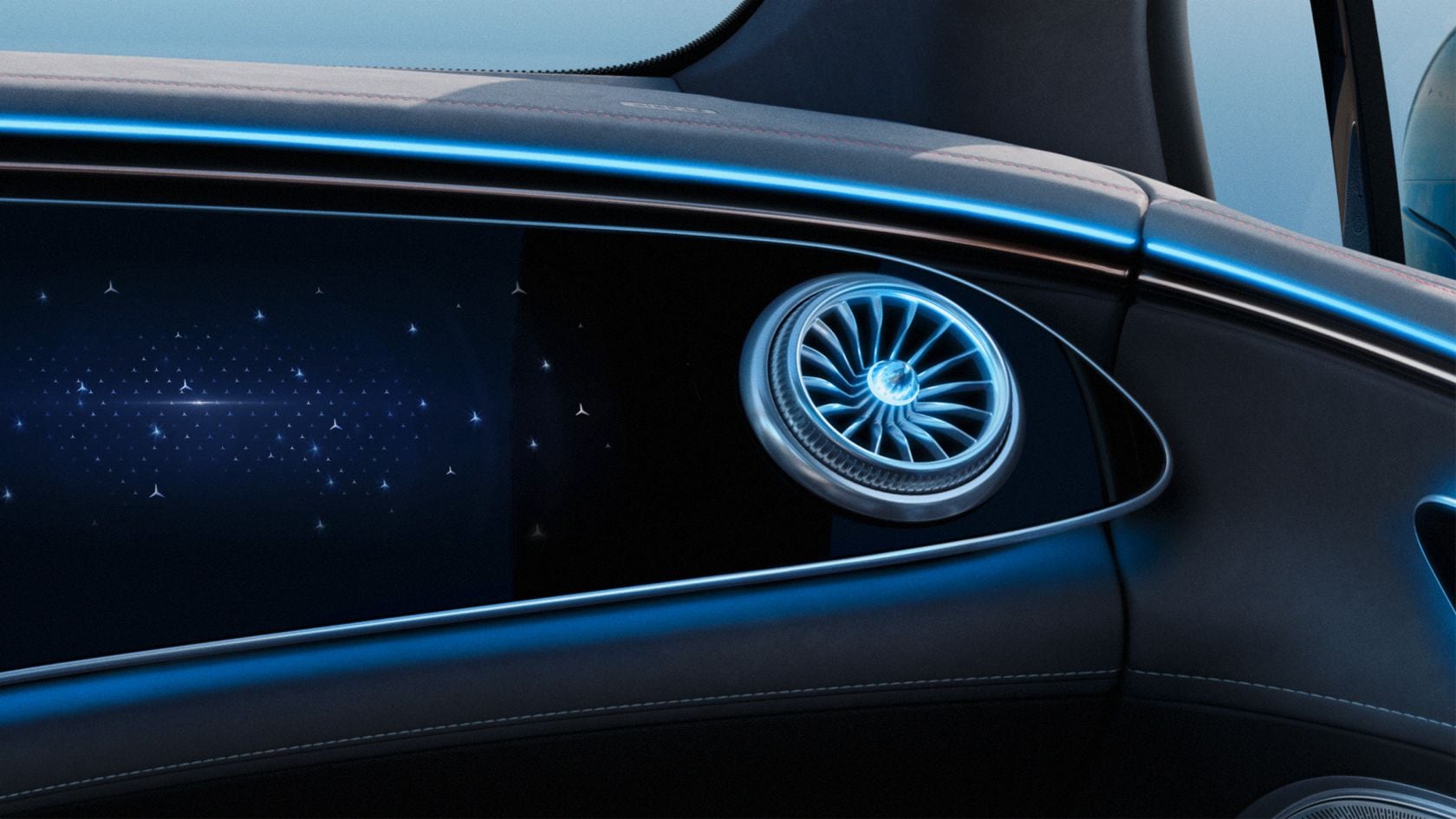 На иллюстрации изображен вентиляционный дефлектор на панели приборов EQS Mercedes-EQ.